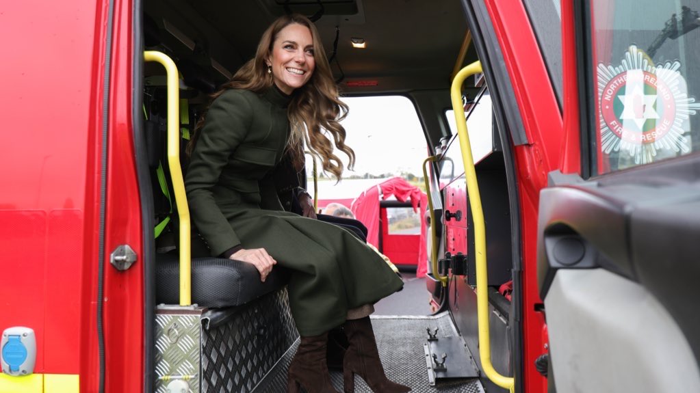KensingtonRoyal's tweet image. Great to be back in Northern Ireland today! Starting with a brilliant visit to the Northern Ireland Fire &amp;amp; Rescue Service’s new Learning and Development College in Cookstown. A world-class facility helping to train the next generation of firefighters.
