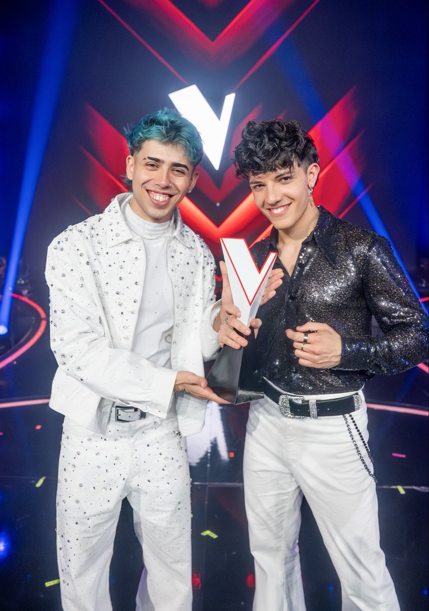 gracias nico por confiar en mi

(literalmente no tuvo opcion)
(casi lo saco y lo salvaron)
(le hice hacer cuarteto en la final)
(si no ganaba mi mujer se enojaba)

#LaVozArgentina