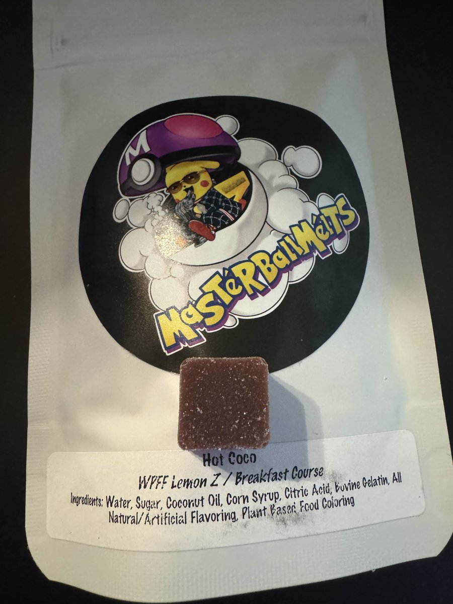 ☕️ Cozy Cubes – Hot Cocoa 🍫

These gummies are straight winter comfort in a cube. One bite and you’re hit with that rich chocolate flavor: creamy, cozy, and just the right amount of sweet. It’s like sipping hot cocoa by a fire, only this time it comes with a smile that sneaks up