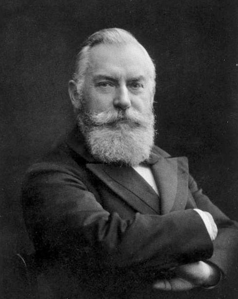 Halstedwi's tweet image. Vincenz Czerny, cirujano de Bohemia, hoy Trutnov, Rep. Checa. Entre sus múltiples aportaciones a la cirugía, extirpó un tumor de mama y al mismo tiempo colocó un lipoma gigante de la misma paciente a modo de prótesis. #cirugía #cirujanos