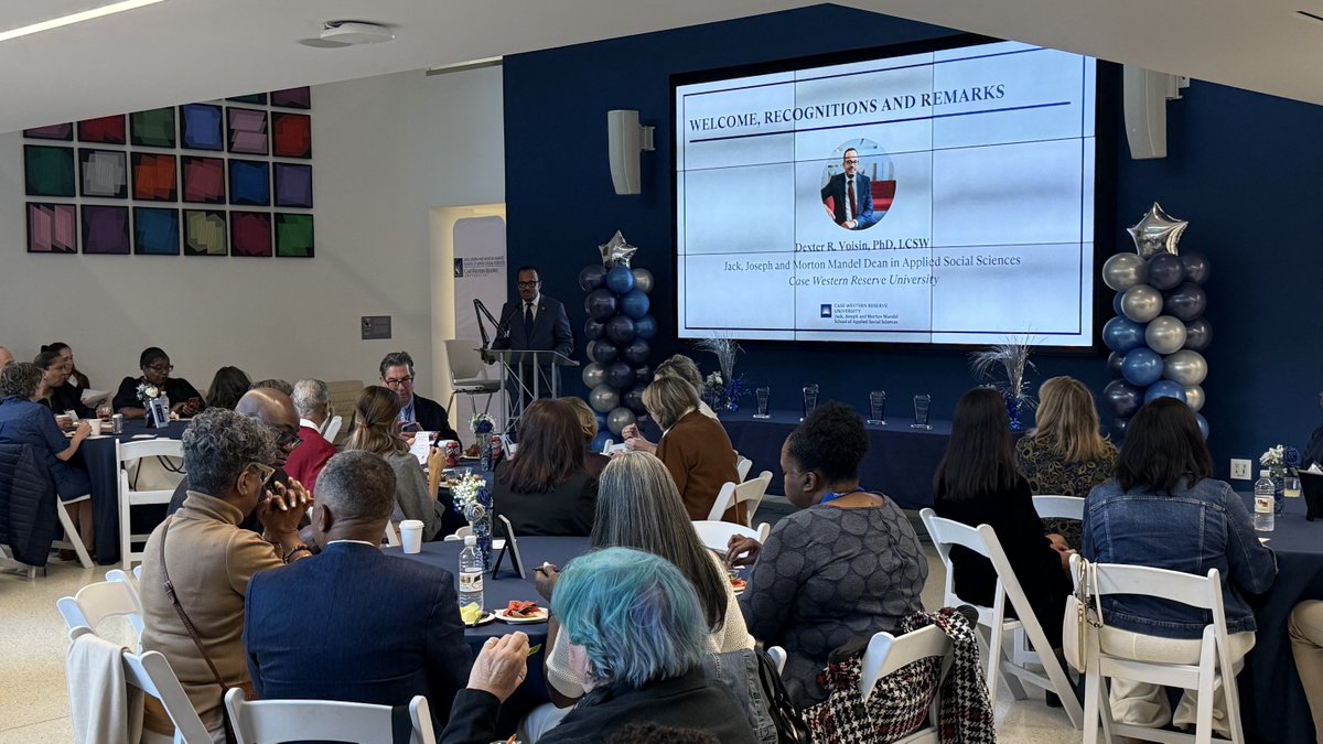The Mandel School celebrated #CWRUHomecoming during the Alumni Celebration with Alumni Awards Presentation 🏆💙 Students, alumni and guests joined Dean Dexter Voisin to honor this outstanding group of honorees.