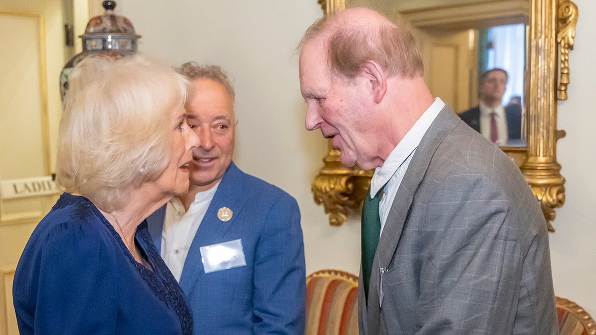 BookTrust tweet media