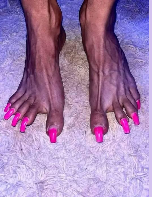 Mulher com unhas feitas é outro nível... 😲