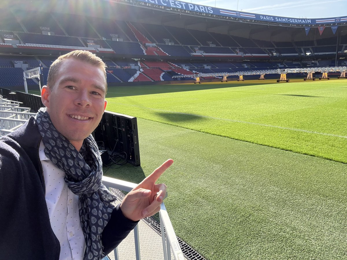 CabecadasCharly tweet media