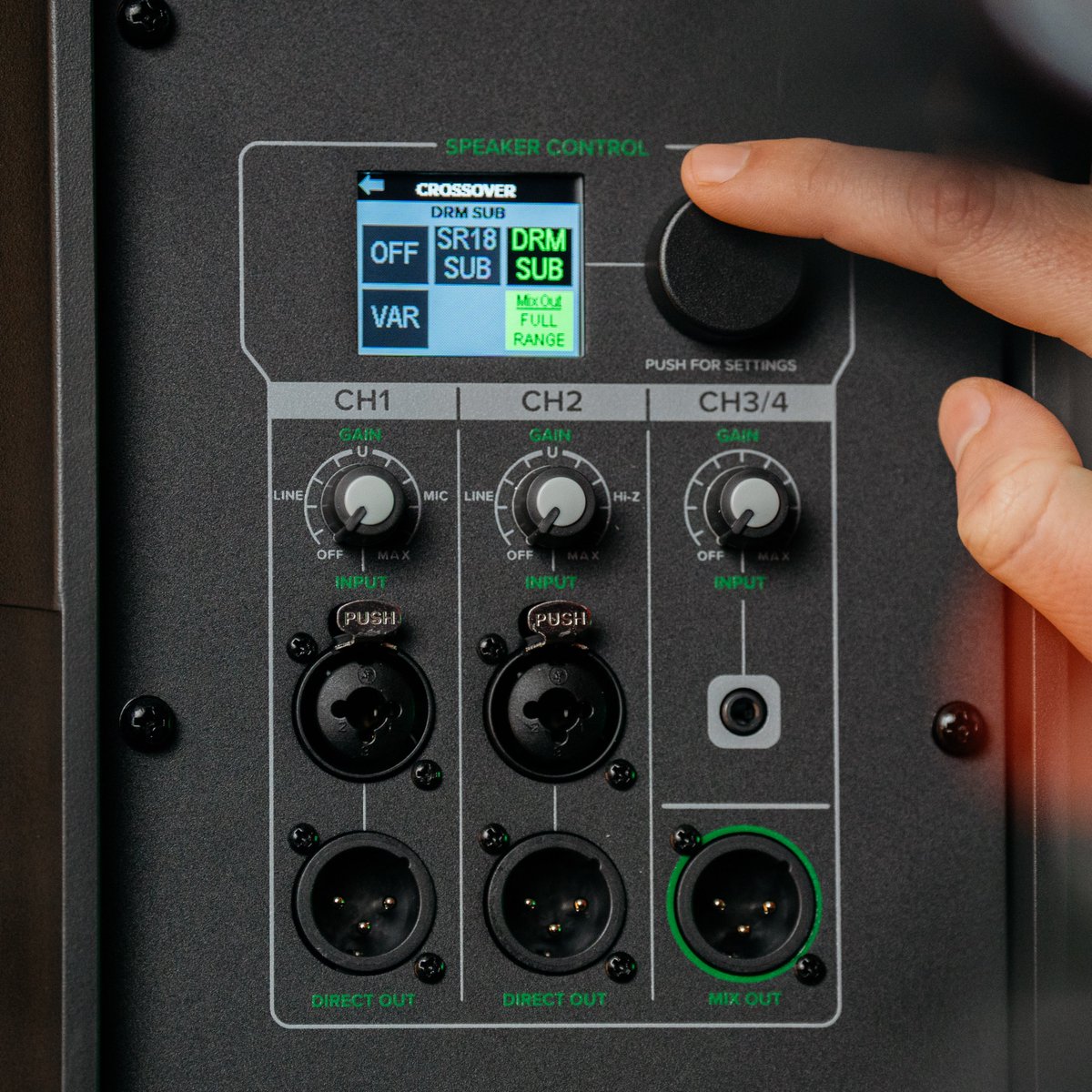 MackieGear's tweet image. SRM V-Class has smarts🤓
This 4-channel digital mixer can handle all of your sources, adjust levels and EQ, apply voicing modes, dial in alignment delay and crossover, and even save 10 user presets.