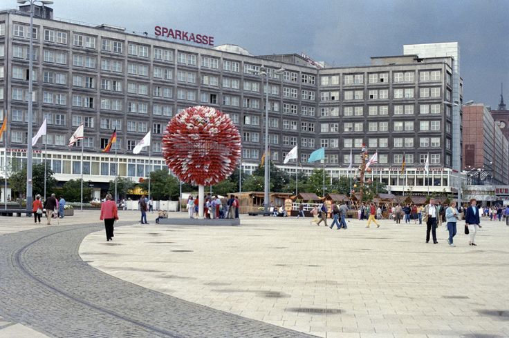 East German Visuals tweet media