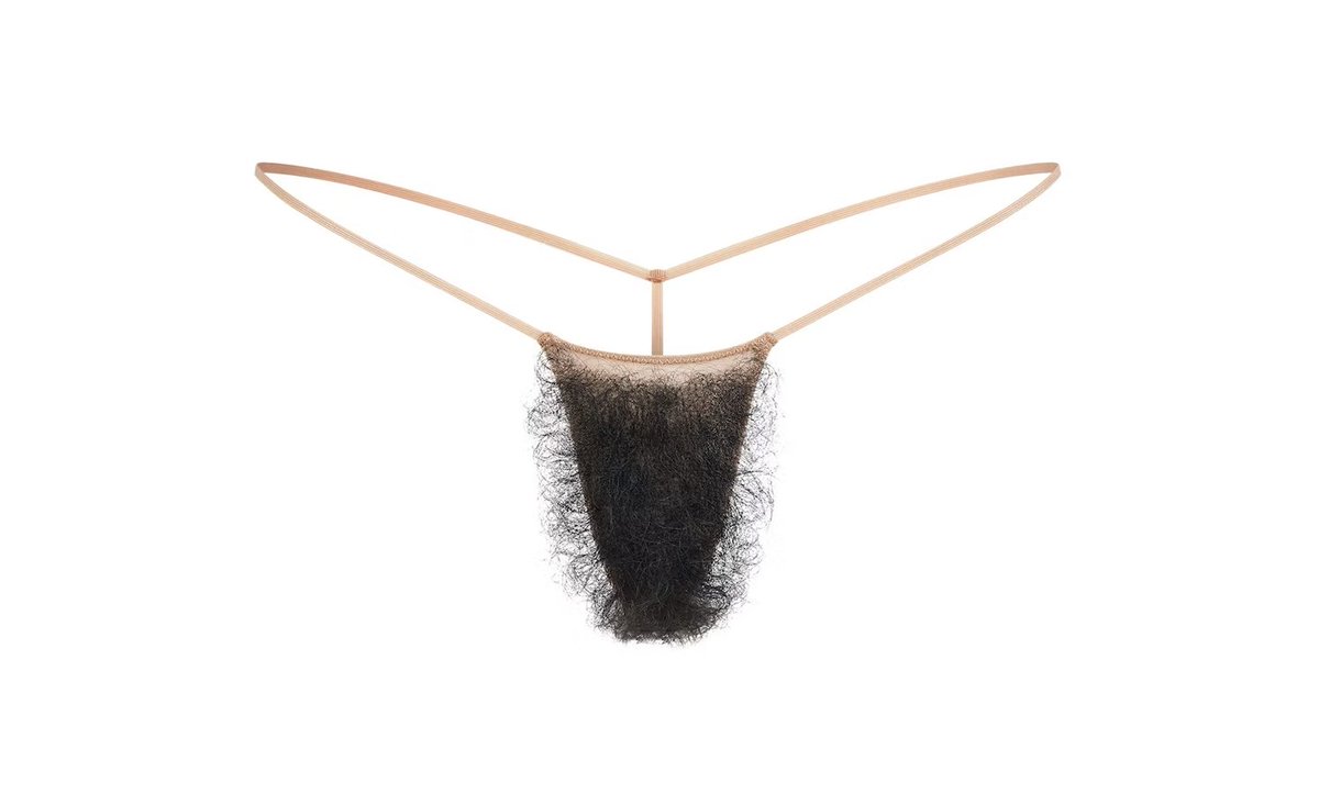 SeriesBrasil's tweet image. Kim Kardashian anuncia nova coleção de calcinha com pelos pubianos falsos.