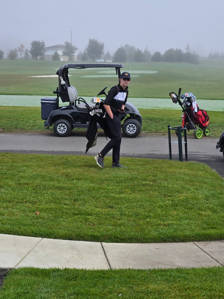 BotkinsGolf's tweet image. At the turn, @BotkinsGolf is holding their own with a solid &amp;amp; impressive Back 9.  

⛳️ Only 9 holes ahead in this 2025 @OHSAASports D-3 Golf State Championship. 

Final standings &amp;amp; scores will be posted as soon as they are made available.