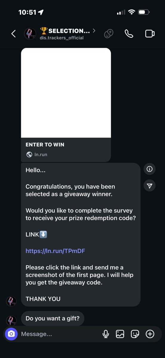 22v2k's tweet photo. I entered the Instagram giveaway of sonic the hedgehog metal after I did that I got this message. Is this you? @DisTrackers @funkofinderz  I don’t wanna click the link if it’s a scam https://t.co/EcS8drKz2N