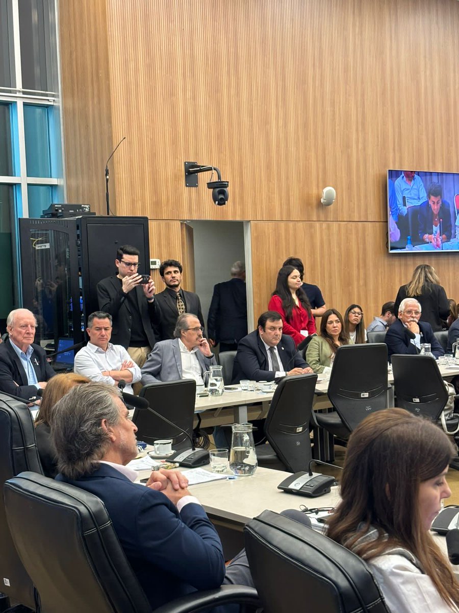 ArancibiaRodrig's tweet image. Reunión Conjunta de PYMES, Justicia, Energía y Combustibles, Finanzas y Presupuesto y Hacienda.