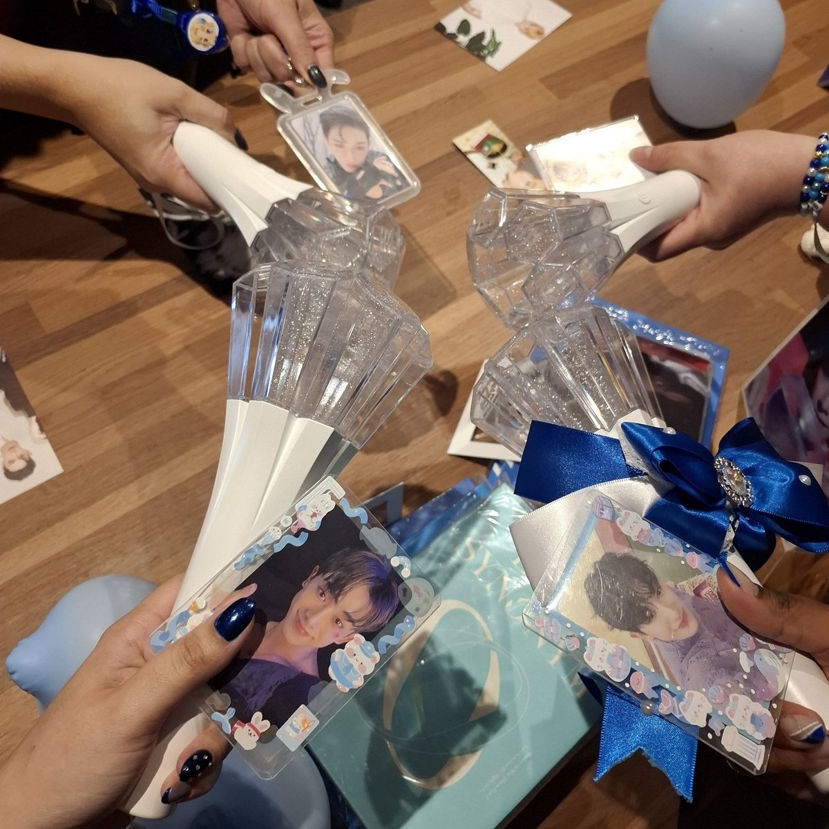 hoseokfran's tweet image. life as a monsta x fan 🖤 ✨