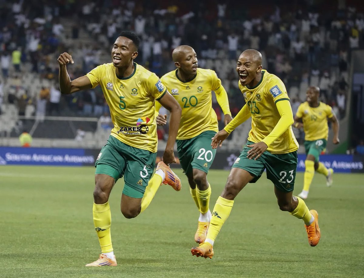 UnplayableZA's tweet photo. 𝗕𝗥𝗘𝗔𝗞𝗜𝗡𝗚‼️

Yeeeesss, @BafanaBafana have qualified for the FIFA 2026 World Cup👏👏👏👏👏.

#FIFAWorldCup2026 
#UNPLAYABLE https://t.co/g79U5DkR6A