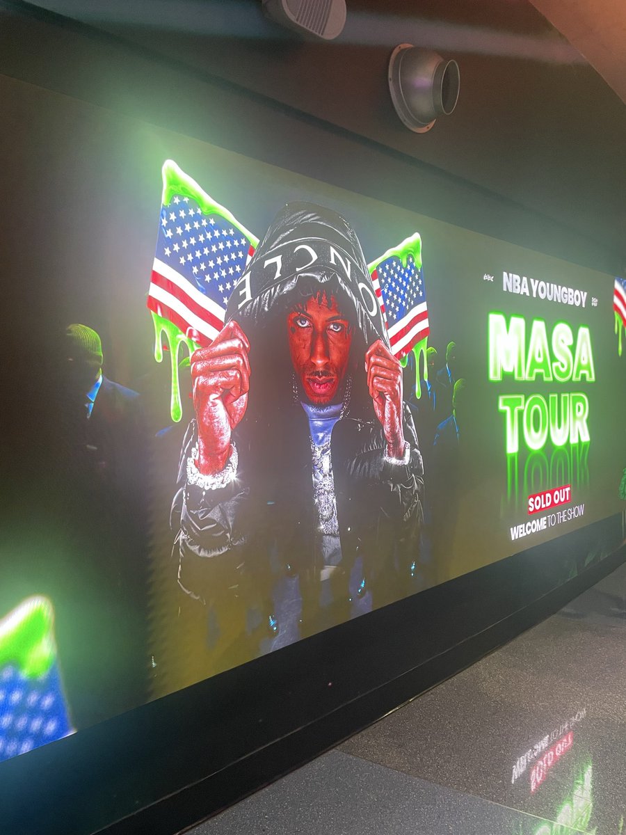 orenthiaaa's tweet photo. a time was HAD . #MASATOUR🖤 https://t.co/IC3Z8EfUKG