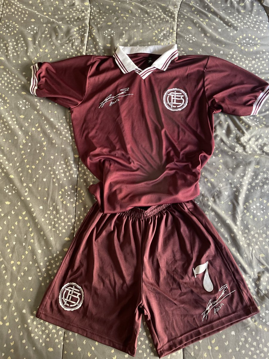 granasticker14's tweet photo. Short del Ídolo E7erno, homenaje a Lautaro “Laucha” Acosta.
Estilo retro, disponible en talles del S al XXL.
Hay descuento especial comprando el conjunto. @AcostaLautaroOK https://t.co/D2AkMzXmuZ