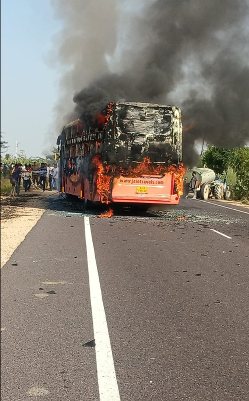 fun29993106's tweet photo. The flames in Jaisalmer didn’t just burn a bus — they burned countless dreams and hearts. 💔
May every lost soul find peace among the stars, and may the wounded find the strength to heal.  
#Jaisalmer #news #JaisalmerBusFire https://t.co/lUIFPLbhj1