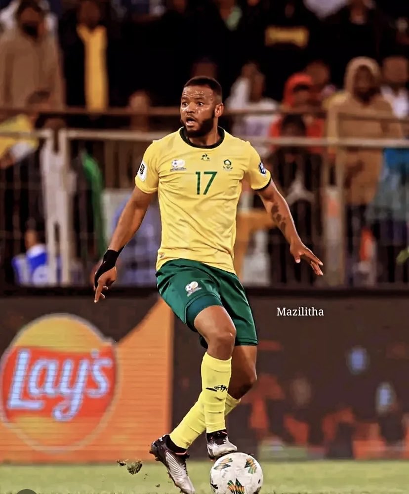 UjobeUthami's tweet photo. Sipho Mbule you are one of the finest footballers the world has seen. 
I hope when we go to the World Cup you can show the world South Africa really does have quality footballers
Bafana Bafana 🔥🙌🏾 https://t.co/y3XKQZkZcK