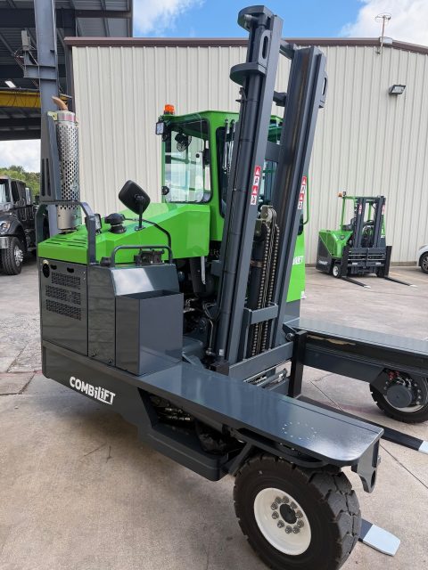 AWObregon's tweet photo. Cyber threats don’t discriminate by company size. Great to see a local Tomball forklift dealer leaning on @comcastbusiness for AI-powered protection. Check out the article. #IWorkForComcast #IWorkForComcast https://t.co/eDbGMikrWG https://t.co/zydbp1OQ3M