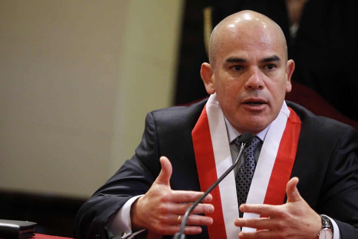 ugluis's tweet photo. Si se confirma que el constitucionalista Ernesto Alvarez, ex Presidente del TC, será el nuevo Presidente del Consejo de Ministros, será un gol de media cancha. Es un caballero y jurista A1. https://t.co/c7RSx8mHh6