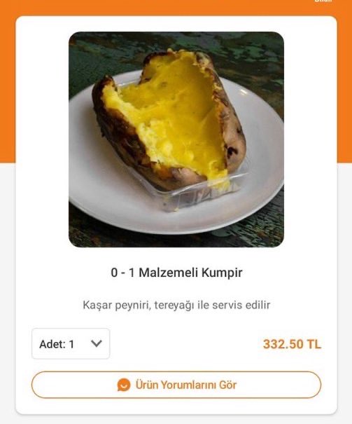 Daha kötü ne olur bilir dedikçe daha kötüsüyle karşılaşıyoruz.Bakın, içi bomboş bir kumpir patatesi adam 330 TL’ye satıyor.İçine iki tutam koydugu kaşar ve azıcık sürdüğü tereyağıyla birlikte. Şimdi ben nasıl isyan etmeyeyim…Bu fiyatlar hiç normal değil.İçi bomboş bir patates