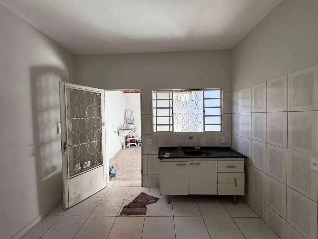 revistatoons's tweet photo. "  NÃO PRECISA SER PROPRIETÁRIO CASAS DE ALUGUEL QUE ESTRAGOU E TAMBÉM OS MESMO PAGOU ! "

MELHOR ONDE ? " SEM VIOLÊNCIA " jd Maracanã Campinas 

Aqui " #maracas  Valmir Bredariol , Carlos Italiano , Rita Alba Gargano , Dado , e outros   

#casa #Deus #imobiliárias #aluguel https://t.co/dTWNbqM4KQ