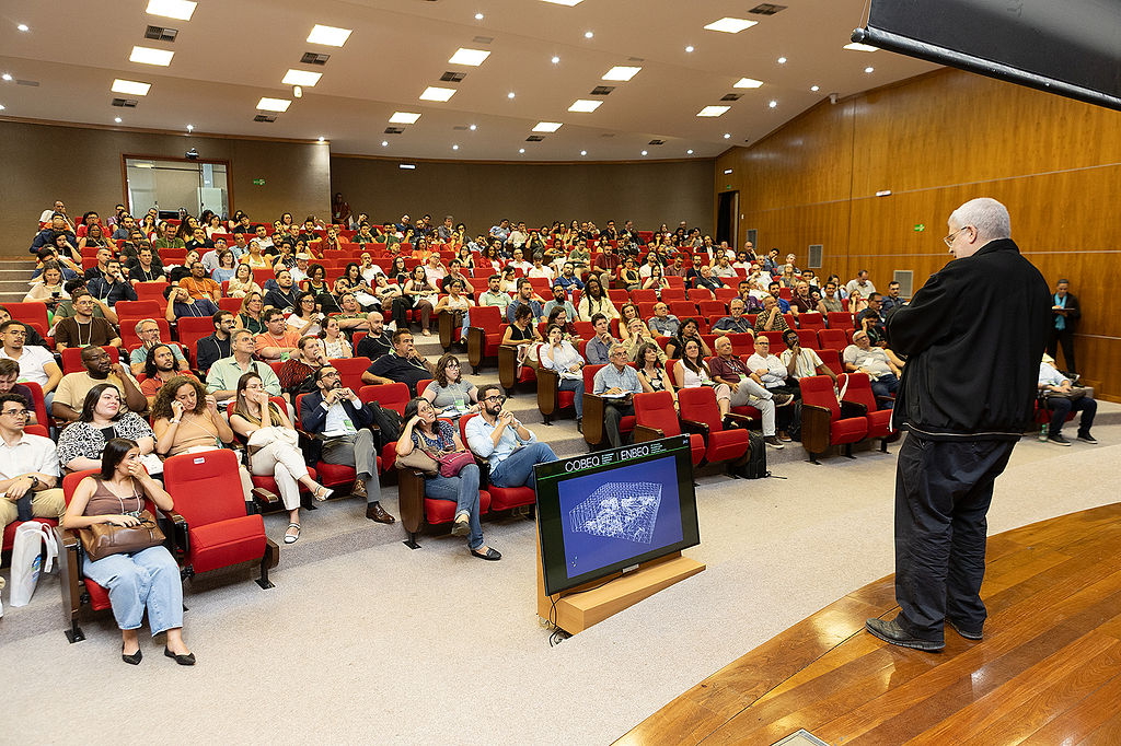 UPTP_py's tweet image. La UPTP se enorgullece de la participación de nuestro Investigador y Docente, Marcelo Castier, en el 25° Congreso Brasileño de Ingeniería Química en Belo Horizonte. 

+info➡️short.do/mFdXBi

#UPTP #Investigación #IngenieríaQuímica #TransiciónEnergética #Innovación