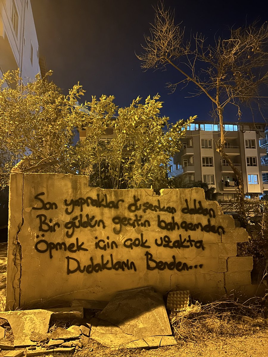 GELENEKTİR SON 3 !

<a href="/emircanigrek/">Emir Can İğrek</a>