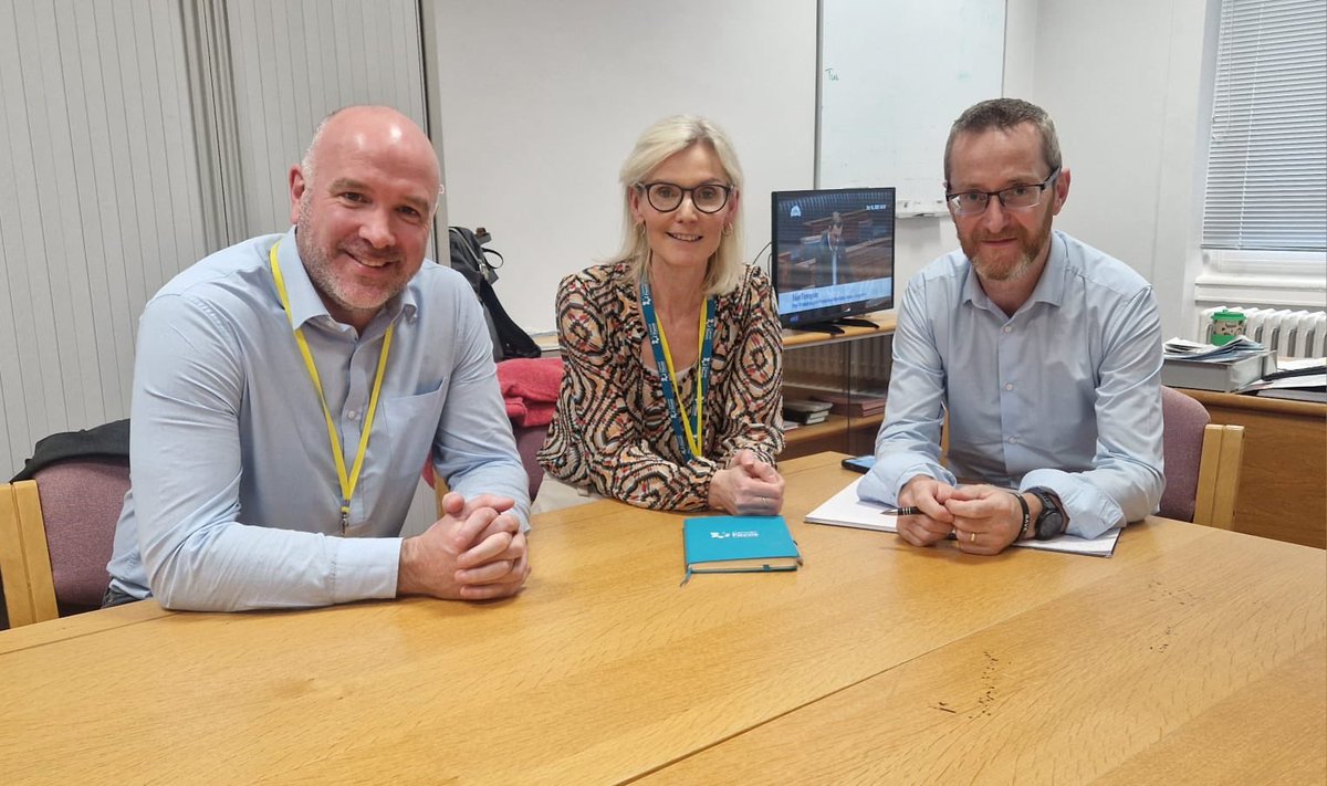 mcguigan_philip's tweet image. Great meeting with @CancerFocusNI today discussing cancer prevention and support initiatives. Grateful for their vital work helping people across the North and for the opportunity to collaborate on improving awareness and care. 💙 #CancerPrevention 
#CancerSupport