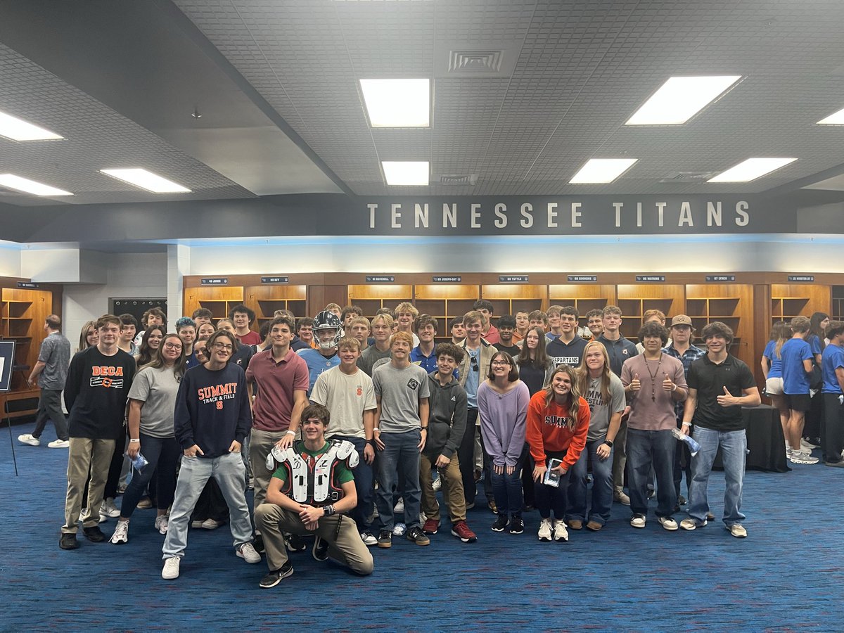wcsSHSrb's tweet photo. Great time at the Titans Learning Lab! Thank you @Titans for this amazing experience! @wcsSHS @wcsCCTE https://t.co/wreffvfhvj