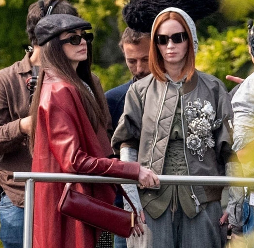 The fashion? is DEAD!

Emily Blunt and Anne Hathaway filming The Devil Wears Prada 2 in Italy today.