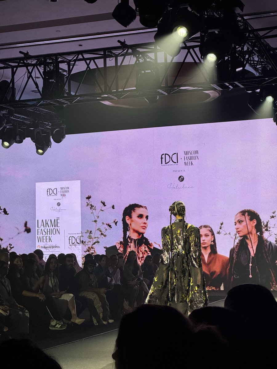 dakshbargujar's tweet photo. Got invited at Lakmé Fashion Week 2025
with fiend. The energy, the design, the rhythm... it all teaches you something,
Grateful for the experience.
#LakmēFashionWeek #FDCI #RelianceBrands #Nexa https://t.co/A5OuBuqGeD