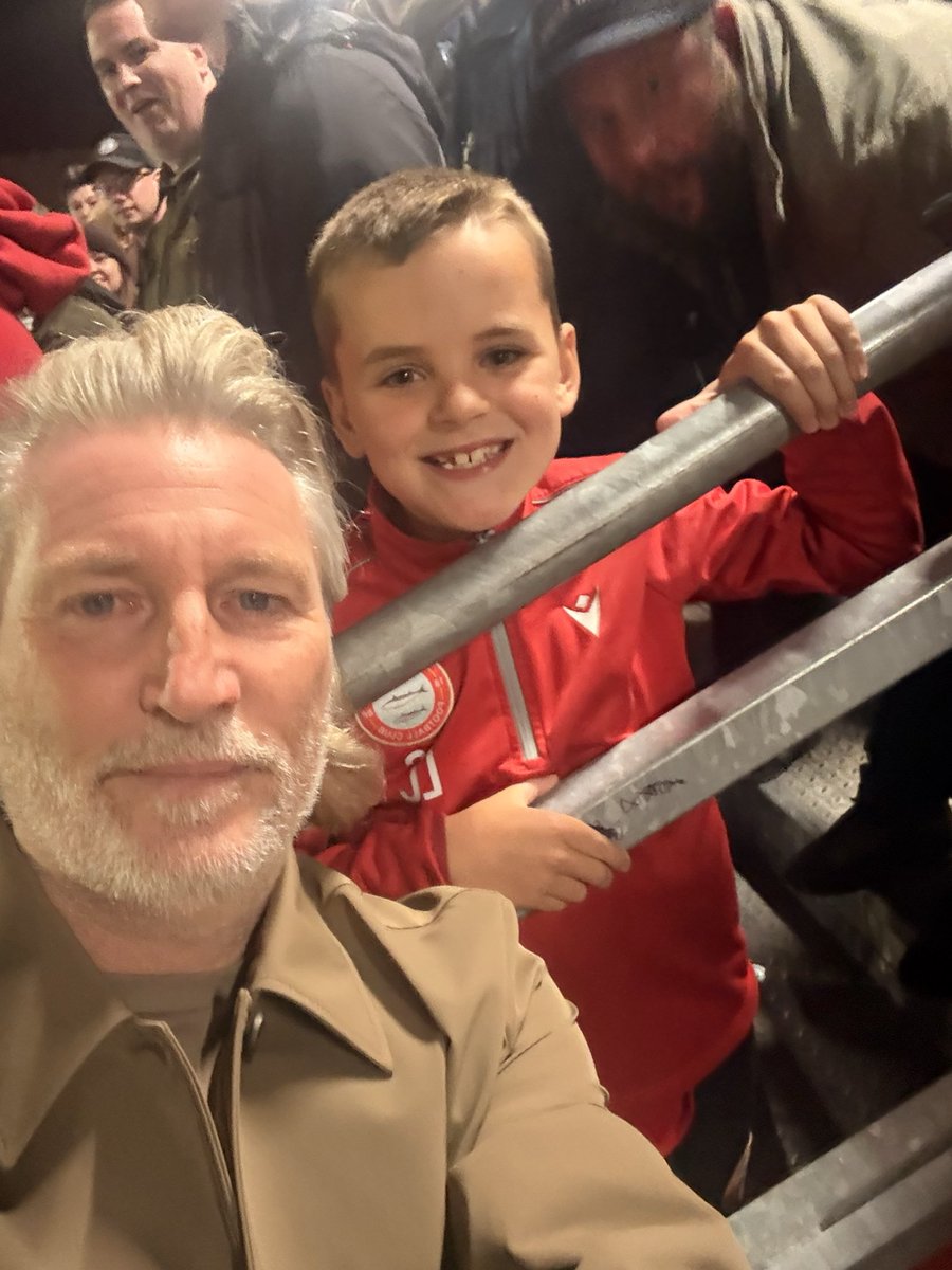 shawnchild's tweet photo. @RobbieSavage8 thank you soo much for taking the time to come over last night and have a selfie with my son. He was so excited and happy to meet you. https://t.co/KXFUALp4bb