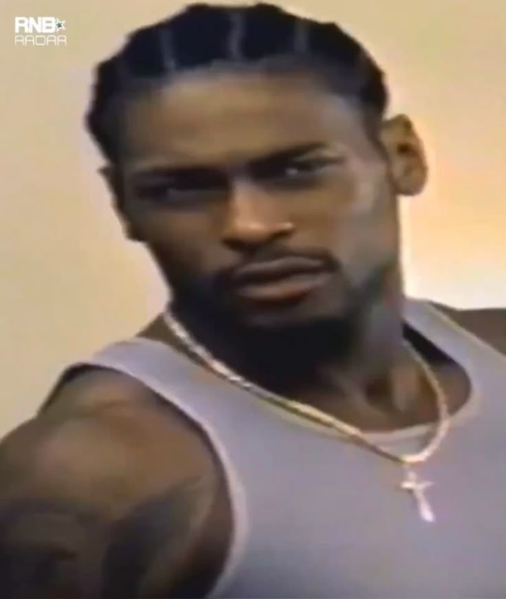 wow im in total disbelief and in a lost of words. dangelo was one of the blueprints for neo soul and  pioneered it along with many other great artists. he was one of my fav artists ever. his impact and legacy will live on forever. rip to one of the greatest of all time 💔🙏🏿🕊