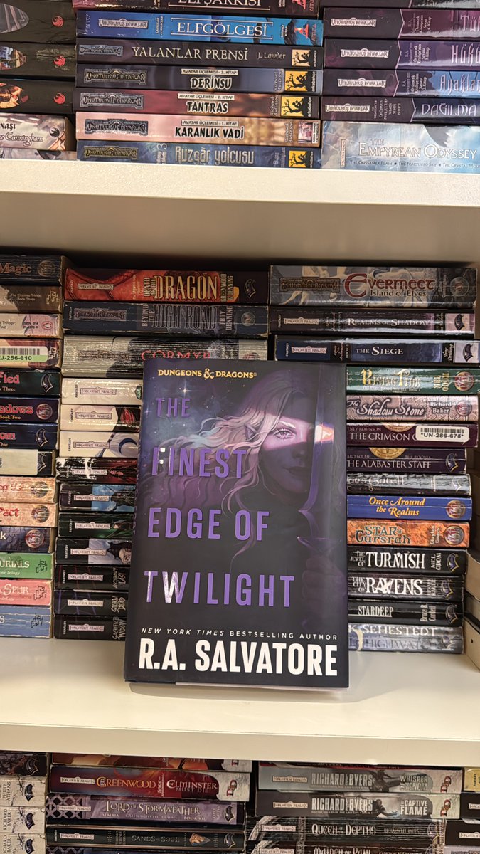 Drizzt’e doyamadan (39 kitap, 12 kısa hikaye) kızına maruz kalıyoruz. Başlıyoruz bakalım. <a href="/frpnet/">Frpnet</a> #drizzt