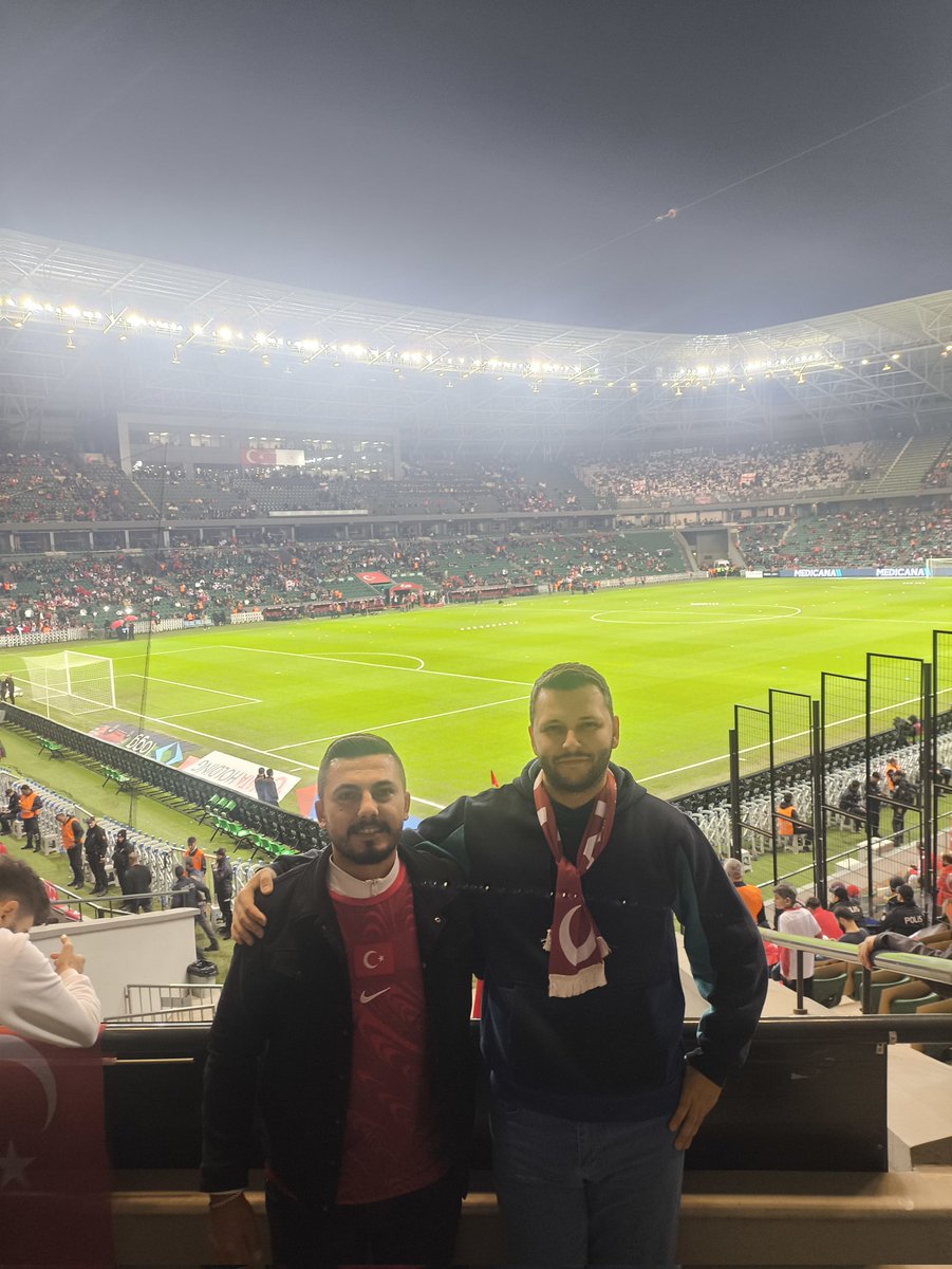 mdurak54's tweet image. Saldır Milli Takım 🇹🇷

@mstf9554