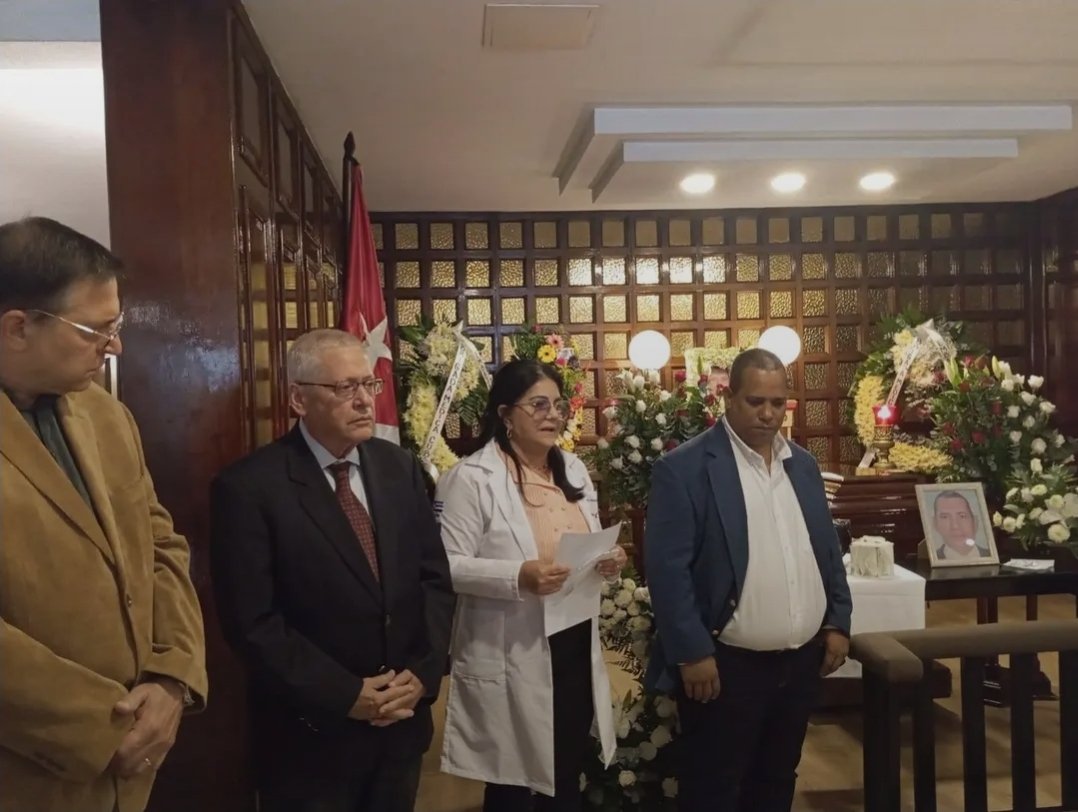 Con profunda tristeza, la Brigada Médica Cuba na en Guatemala realizará este 14 de octubre de 2025, la despedida y honras fúnebres a nuestro distinguido colaborador, doctor Jorge Manuel Liens Lago (1962 – 2025).
#BMCGuatemala