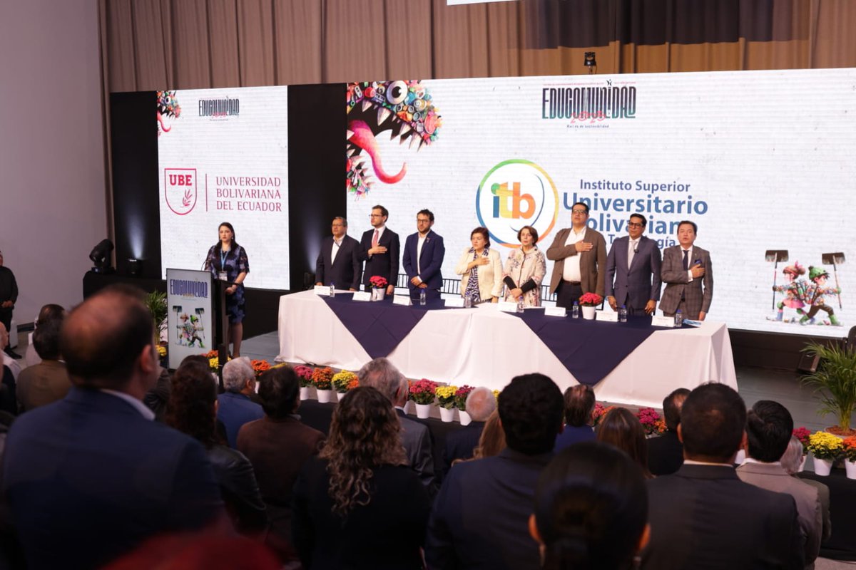 ces_ec's tweet photo. ➡️| Pablo Beltrán, presidente del CES, participó en la inauguración de la "Feria Educomunidad 2025, raíces de sostenibilidad", organizado por @FundacionFidal, Colegio Johannes Kepler - @jkepler_ec, @redpedagogia_ec y #Confedec en el Centro de Convenciones Metropolitano de Quito. https://t.co/NQ4z4rf1Ar