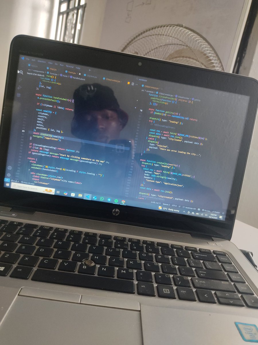 roobie001's tweet image. > 4hrs 33mins on code today 😤
React Leaflet tried me. ESLint almost broke me.
But we dey.
“WorldWise” is starting to look clean — markers, context, map updates, the whole vibe 🌍💻
#contextAPI #buildinpublic #ReactJS #FrontendDev #TechNigeria