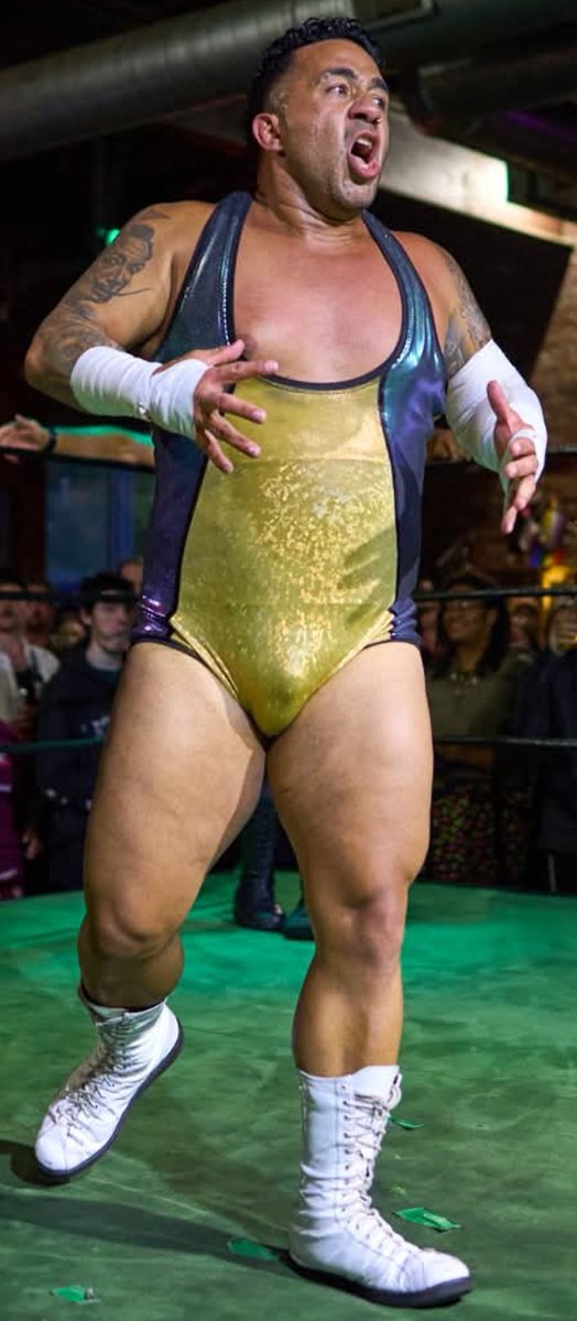 wresadam's tweet photo. Fucking love me some pro wrestling big lads in singlets!!
#prowrestling #wrestling #wrestlers #prowrestlers #wrestlingfetish #gaywrestling #hot #trunks #bulge #bulgemen #gay #thicc #stud #singlet #biglads https://t.co/jn80kkcPsh