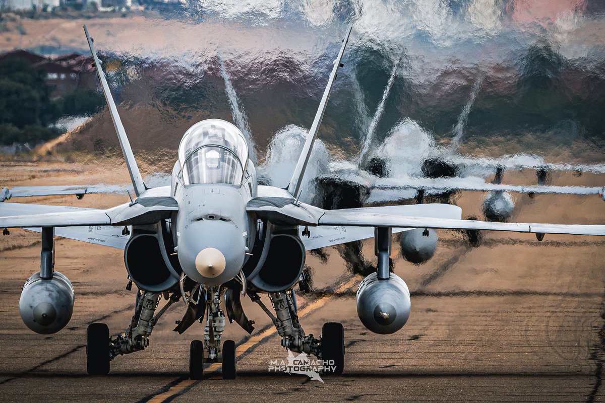 Cazadores en manada... 

<a href="/EjercitoAire/">Ejército del Aire y del Espacio</a> <a href="/AIREorg/">Asociación AIRE (oficial)</a> 
#dfn25 #ejercitodelaire #ala12 #aviation #avgeek