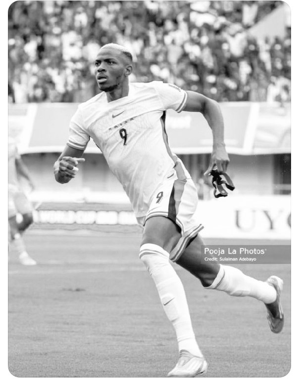 NewspostTv's tweet image. #VictorOsimhen is one of the best striker in the whole world at the moment,but again he is one of the most underrated striker by #Pundits because of no reason. #SuperEagles #Hatrick #NationalAssembly #Davido #EricChelle #Qualify  #WorldCupQualifiers #Rohr #Benin #SouthAfrica