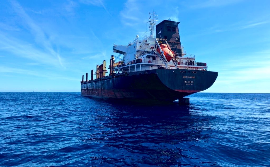 EchelonEnergy's tweet photo. The IMO’s Net-Zero Framework is more than a policy milestone — it’s a restructuring of global trade economics. Compliance costs will soon define competitiveness. #EchelonView #MaritimePolicy #Decarbonization https://t.co/BCRjpIdZ0C