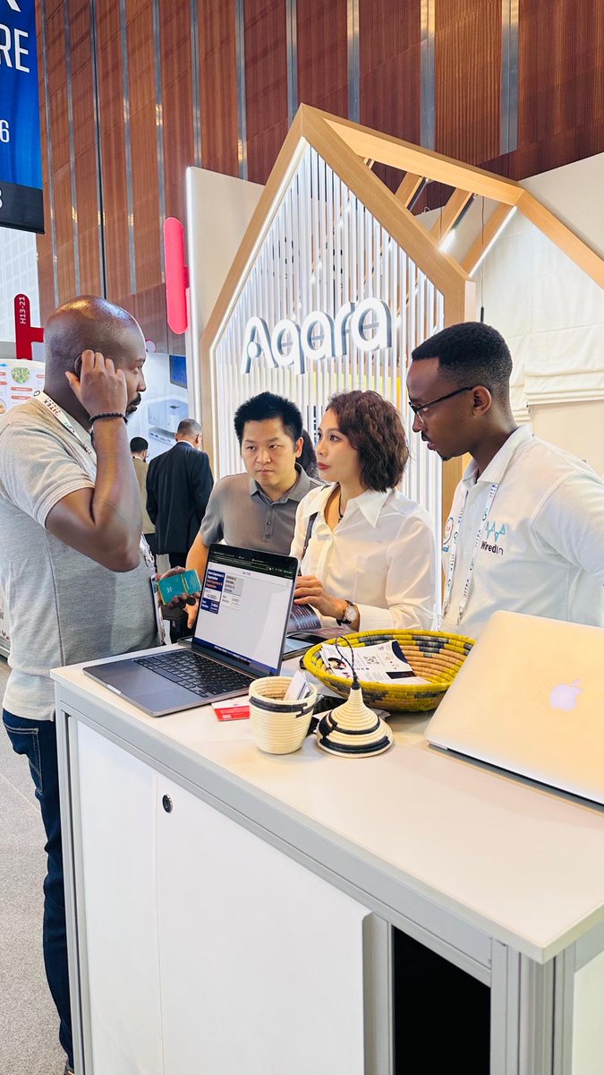 WiredInRw's tweet image. Day 2 of #GITEX wrapped up with inspiring conversations and new partnerships driving innovation forward!
Honored to meet @JohnMirenge Ambassador of #Rwanda to the #UAE — a true highlight of the day 🇷🇼🤝🇦🇪

#Technology #Innovation #GITEXGlobal