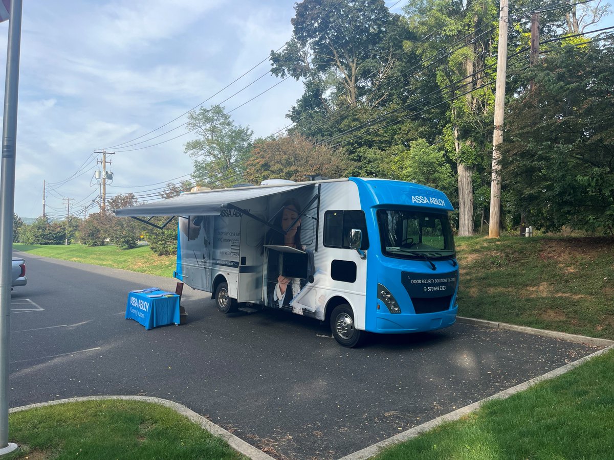 dss_tri's tweet image. One of the very first stops for our A07 Mobile Showroom- Kelley Bros in Center Valley, PA!
#ASSAABLOY #DSSTriState #CustomerExperience #Teamwork #Innovation #Leadership