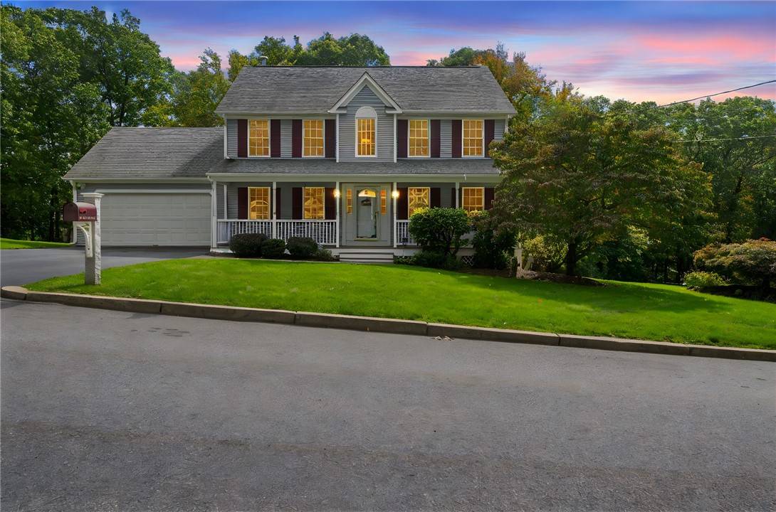 stay0693's tweet photo. 🏡17 Doire Rd, Cumberland—3 beds, 3 baths, quiet dead-end street.Enjoy a farmers porch, open kitchen, fireplace, private screened-in porch. Open on 10/15@5-6:30pm
#CumberlandRI #JustListed #OpenHouse #HomeForSale https://t.co/HlsyzU1vbT https://t.co/1FBvaopS8W