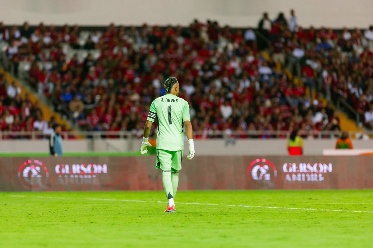 NavasKeylor's tweet photo. Gracias a Dios logramos una victoria clave y seguimos luchando por el sueño de jugar el Mundial. Gran trabajo del equipo y muy agradecidos a toda la afición por el apoyo. Pura vida! Vamos Costa Rica!!! 🇨🇷 https://t.co/iQFmXYFT2T