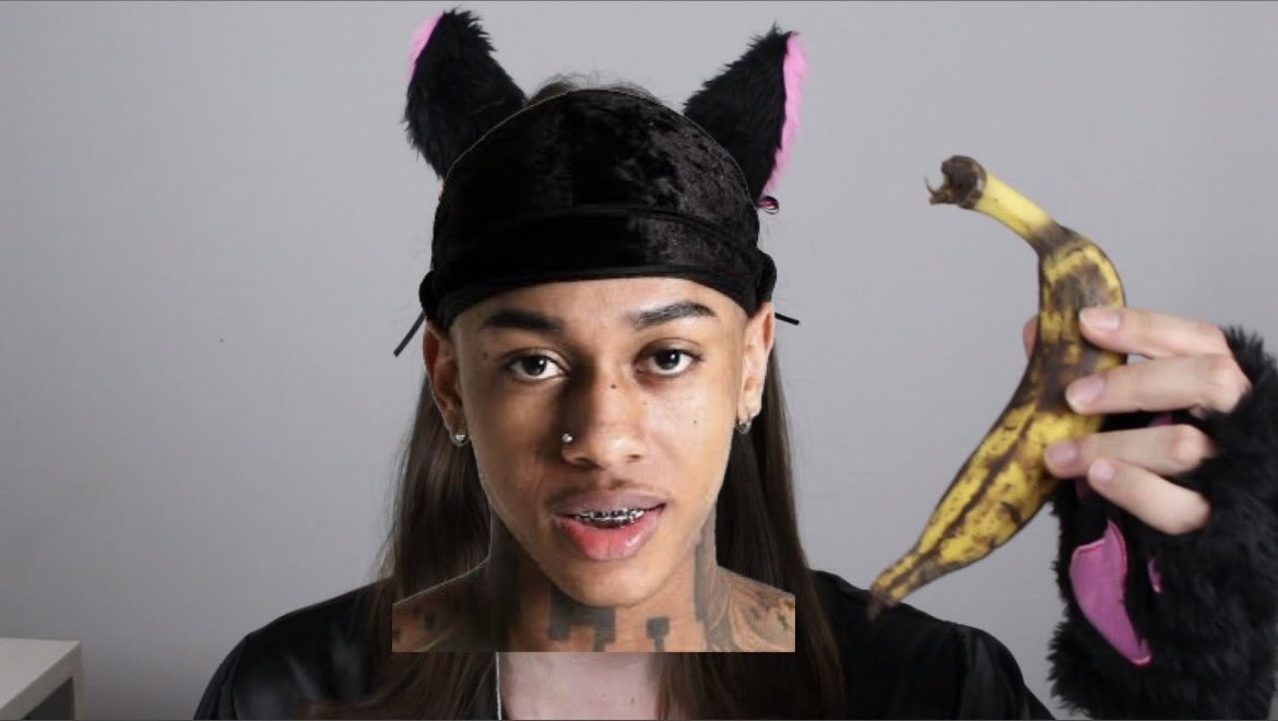 “Eh triste vê que você só tem 17 anos e tá se entupindo de droga”

Após 90 Sons sobre usar droga na frente da polícia e comer mulheres do Job 
LH Felca critica adultização de PHL Noturnboy após receber diss