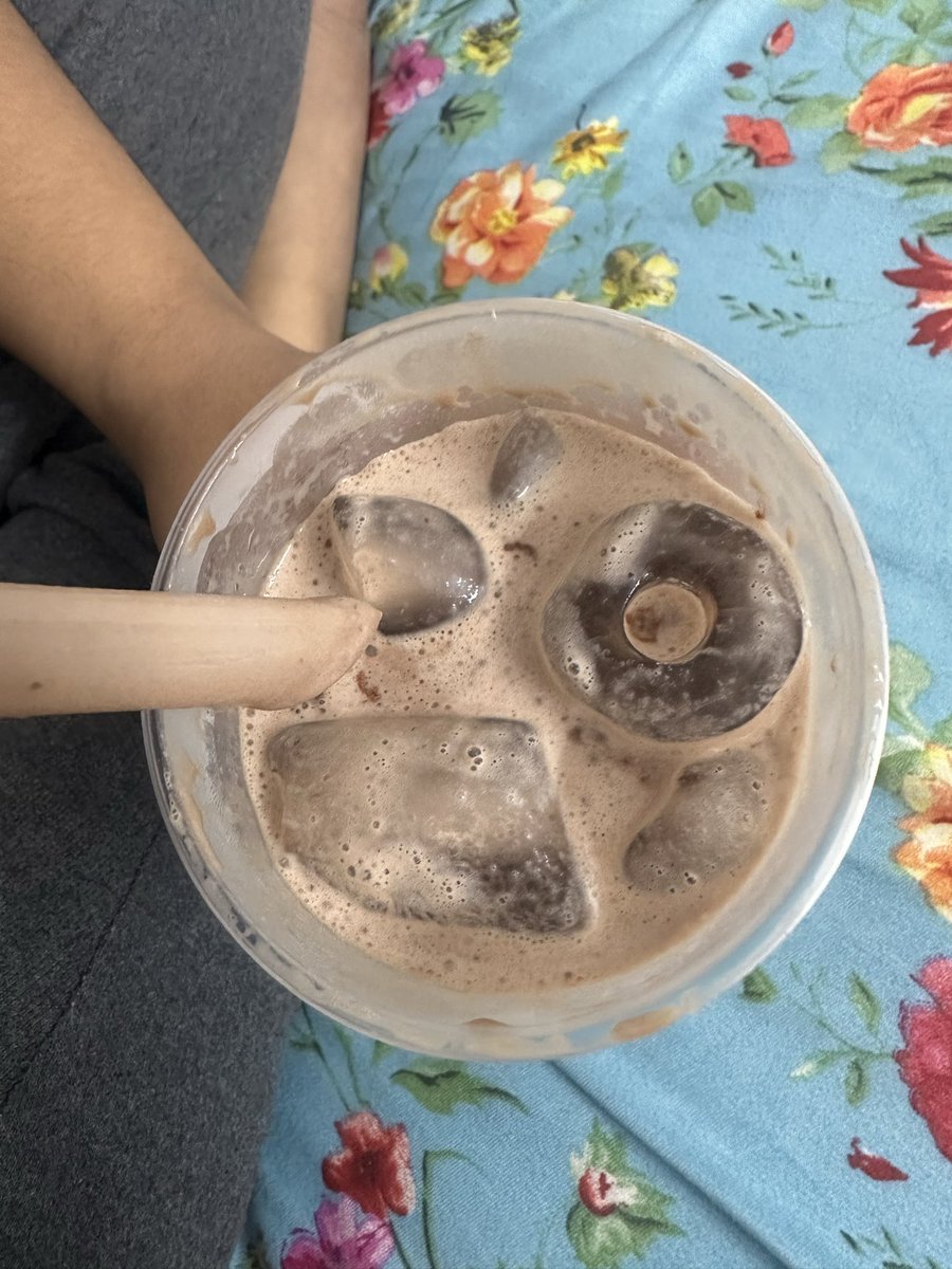 Rasool4675's tweet photo. I have ordered a milo shake from Snacc but received wrong item and contains an half jar of ice cubes when I shift the content into another container. So here I wasted a coupon worth of Rs.112 and amount paid Rs.44 which is a total of Rs.156.
@snaccitt https://t.co/1ukESEt3Mp