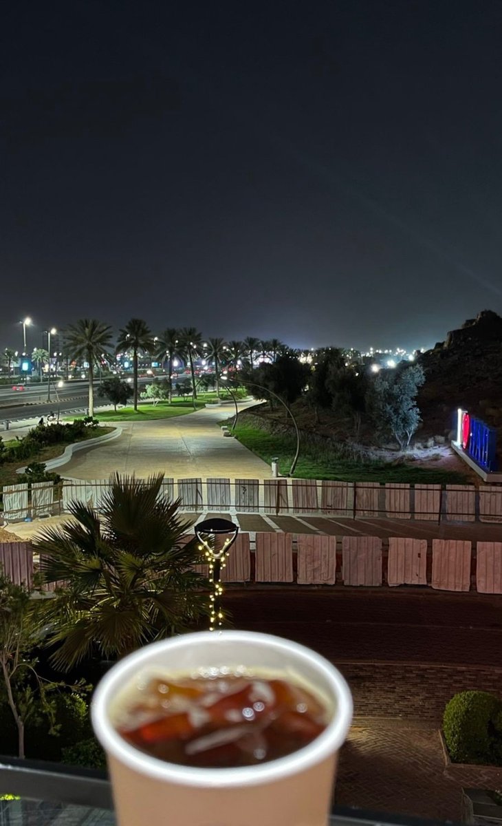 اللهم في هذا المساء 🌙
اجعل لنا من كل همٍّ فرجًا، ومن كل ضيقٍ مخرجًا، وارزقنا راحة البال، وطمأنينة القلب، وحسن الظنّ بك في كل أمرٍ ننتظره ❤️🌸

#مساء_الخير 
#السعوديه_العراق