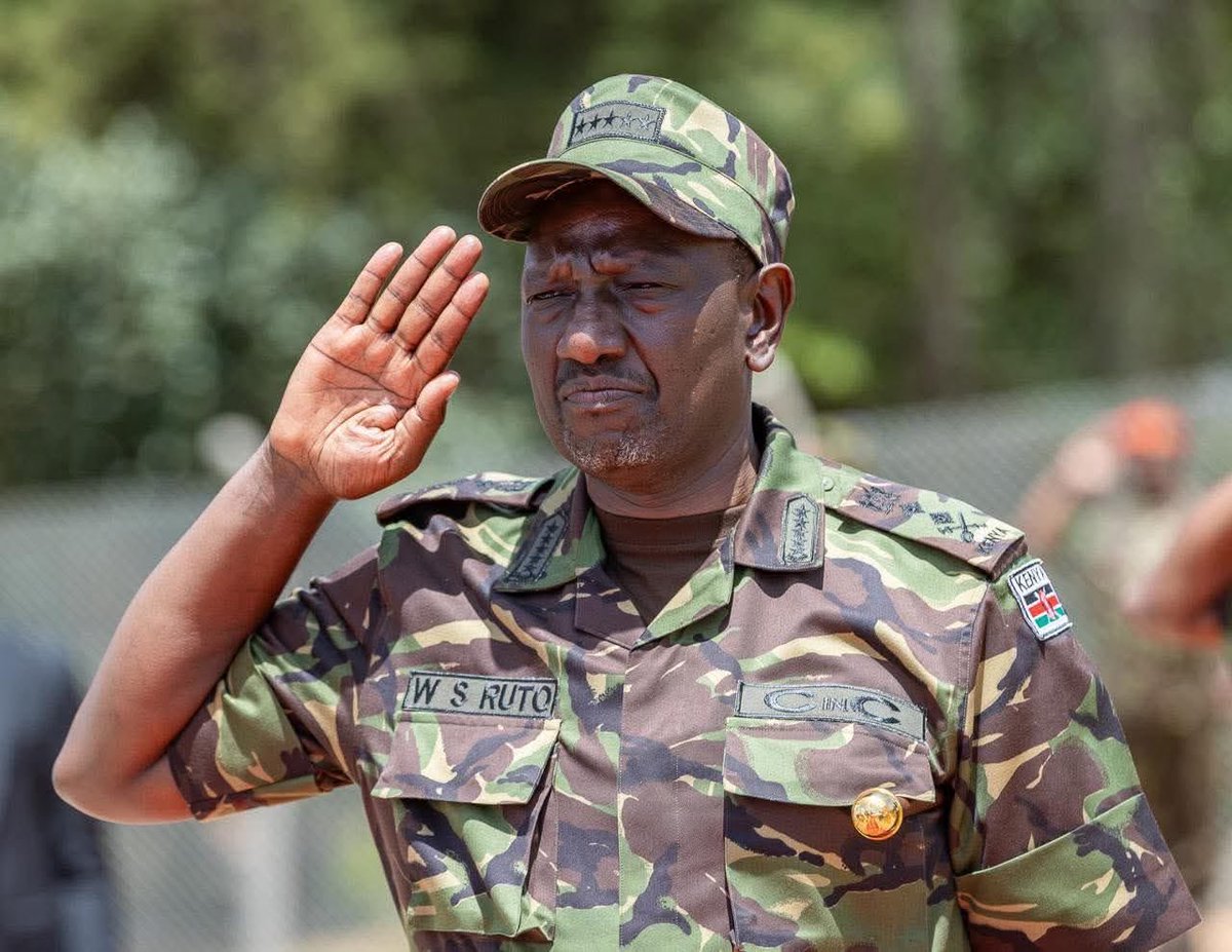 DrFredMatiang's tweet photo. General wantam … 😂😂…
#KDFDay duale https://t.co/f0BRBeRg7U