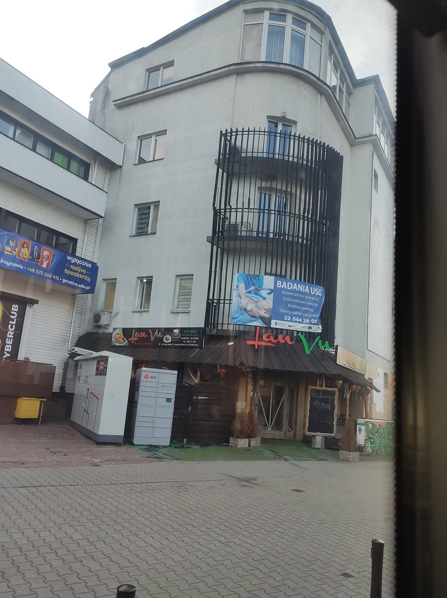 Kolejne nieudane #KuchenneRewolucje #TVN . Na warszawskim Imielinie nie ma już ani "Karpielówki" ani "Karczmy u Ceprów". W Warszawie chyba tylko jest karczma tej Gruzinki na Natolinie. Reszta kaput. 🤬